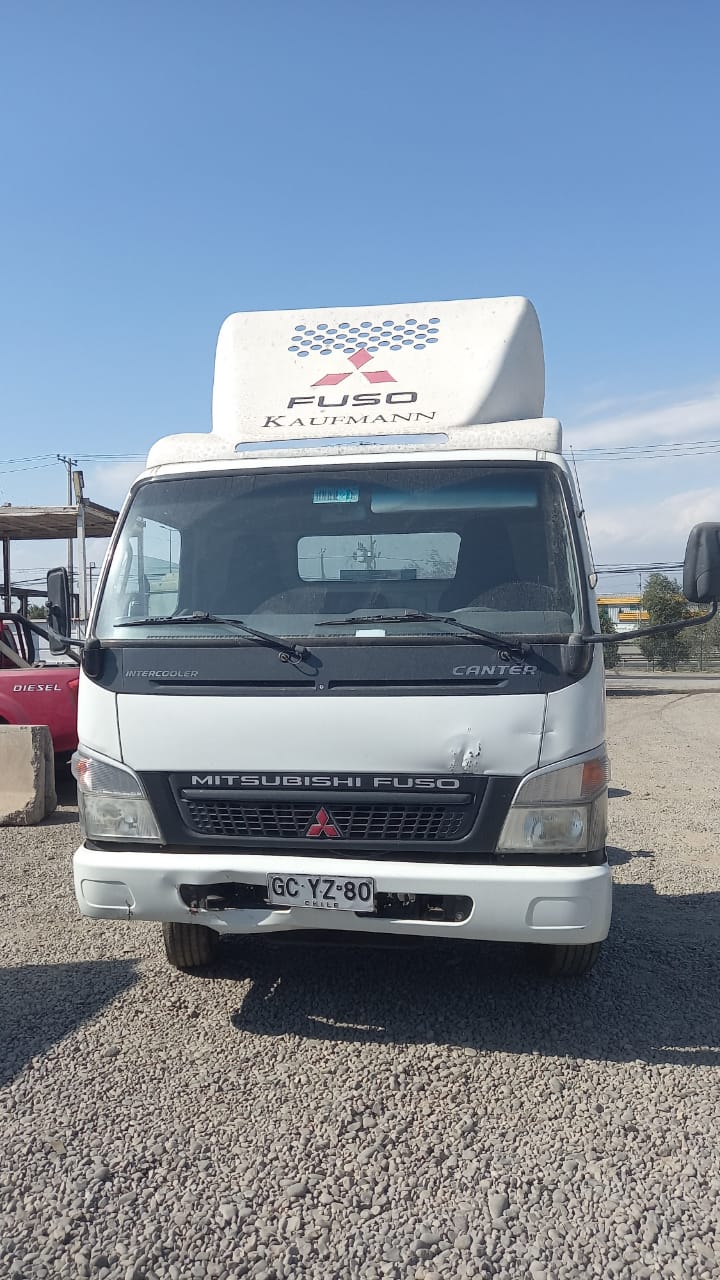  Mitsubishi CANTER  USADO